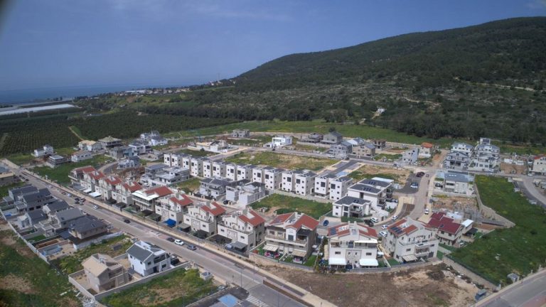 רוויה – גמרים